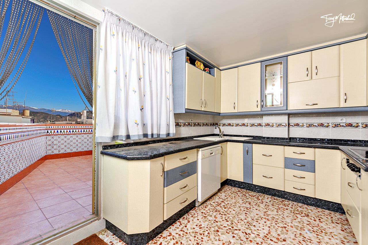 Imposing family townhouse with large garage and terraces. Salobrena 9